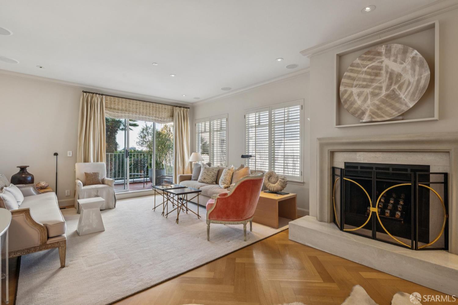 Detail Gallery Image 4 of 51 For 1150 Lombard St #28,  San Francisco,  CA 94109 - 2 Beds | 2 Baths