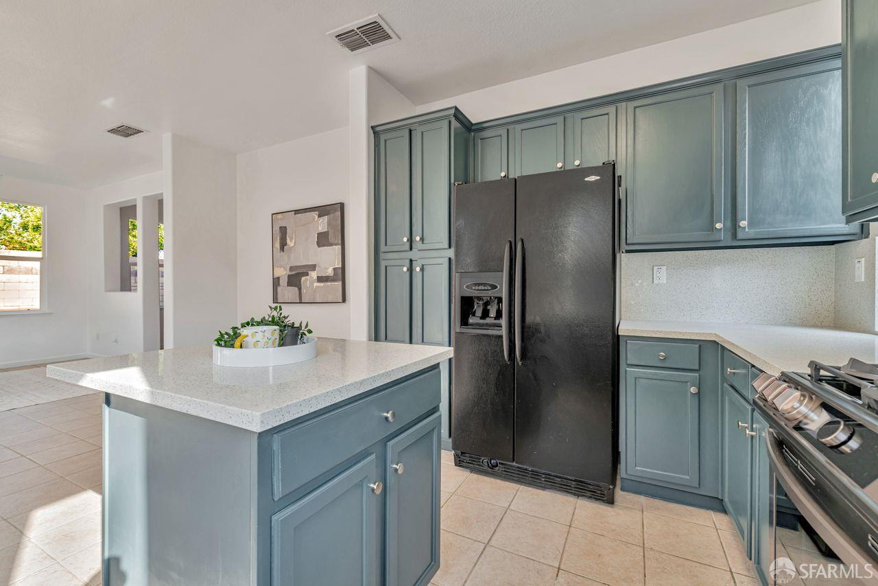 Detail Gallery Image 9 of 37 For 60 Lexington Ct, Brentwood,  CA 94513 - 4 Beds | 3 Baths