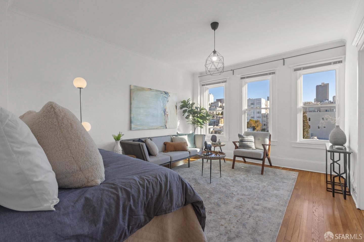 2415 Van Ness Avenue # 602