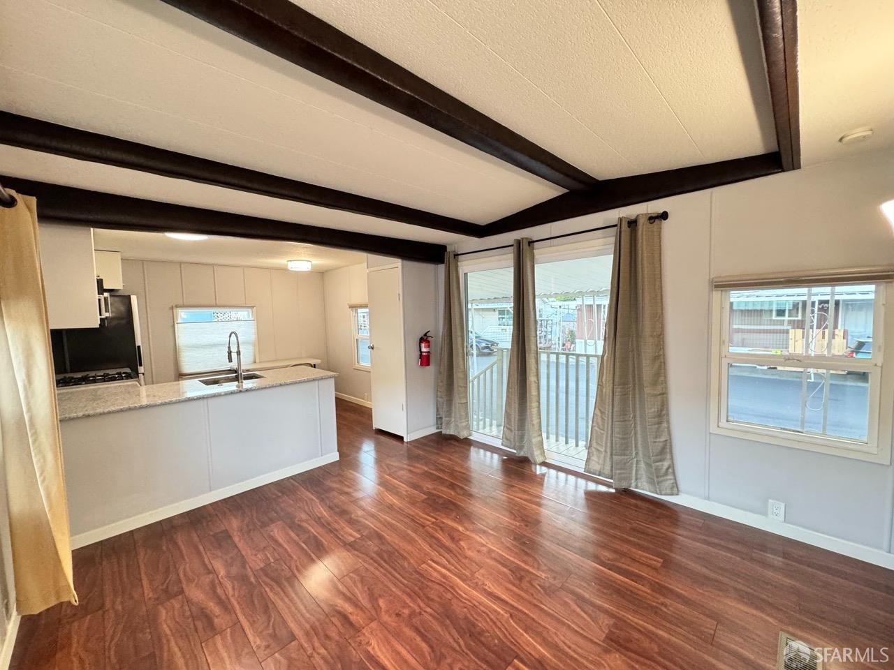 Detail Gallery Image 11 of 16 For 1700 El Camino Real 18-01, South San Francisco,  CA 94080 - 2 Beds | 1 Baths