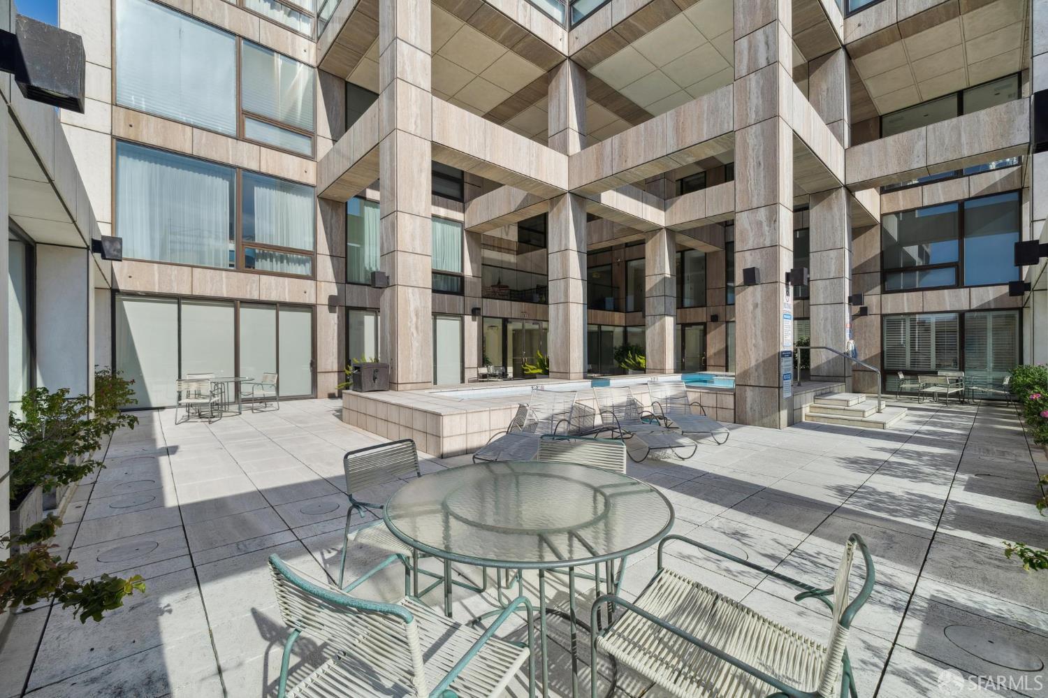 Detail Gallery Image 60 of 79 For 611 Washington St #2306,  San Francisco,  CA 94111 - 1 Beds | 1/1 Baths