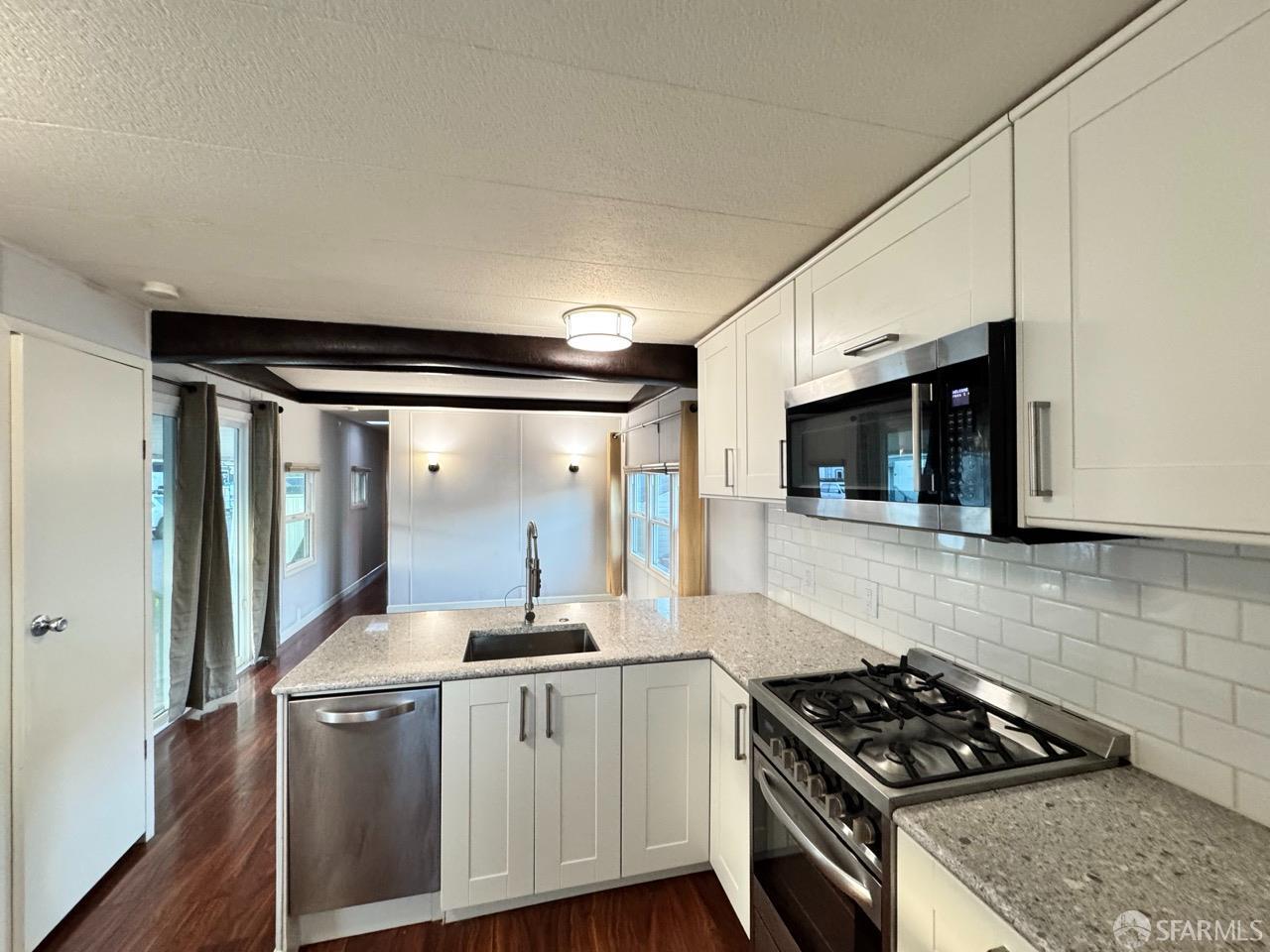 Detail Gallery Image 14 of 16 For 1700 El Camino Real 18-01, South San Francisco,  CA 94080 - 2 Beds | 1 Baths