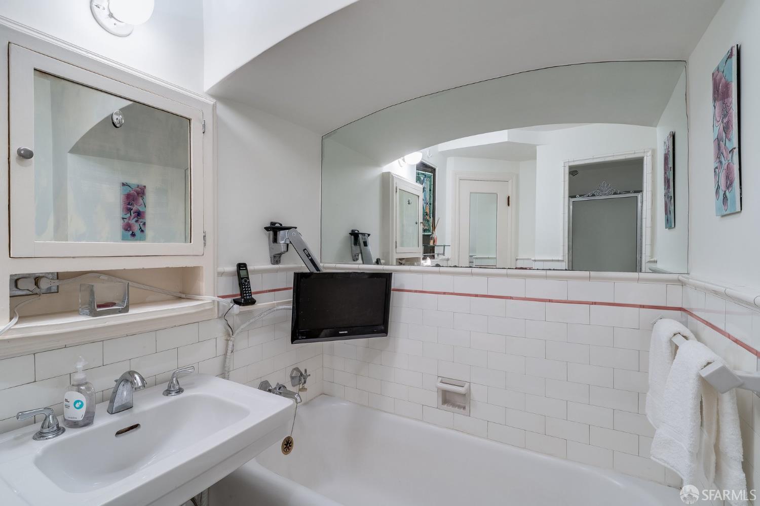 Photo #20: 426097094 Listing: Photo #20