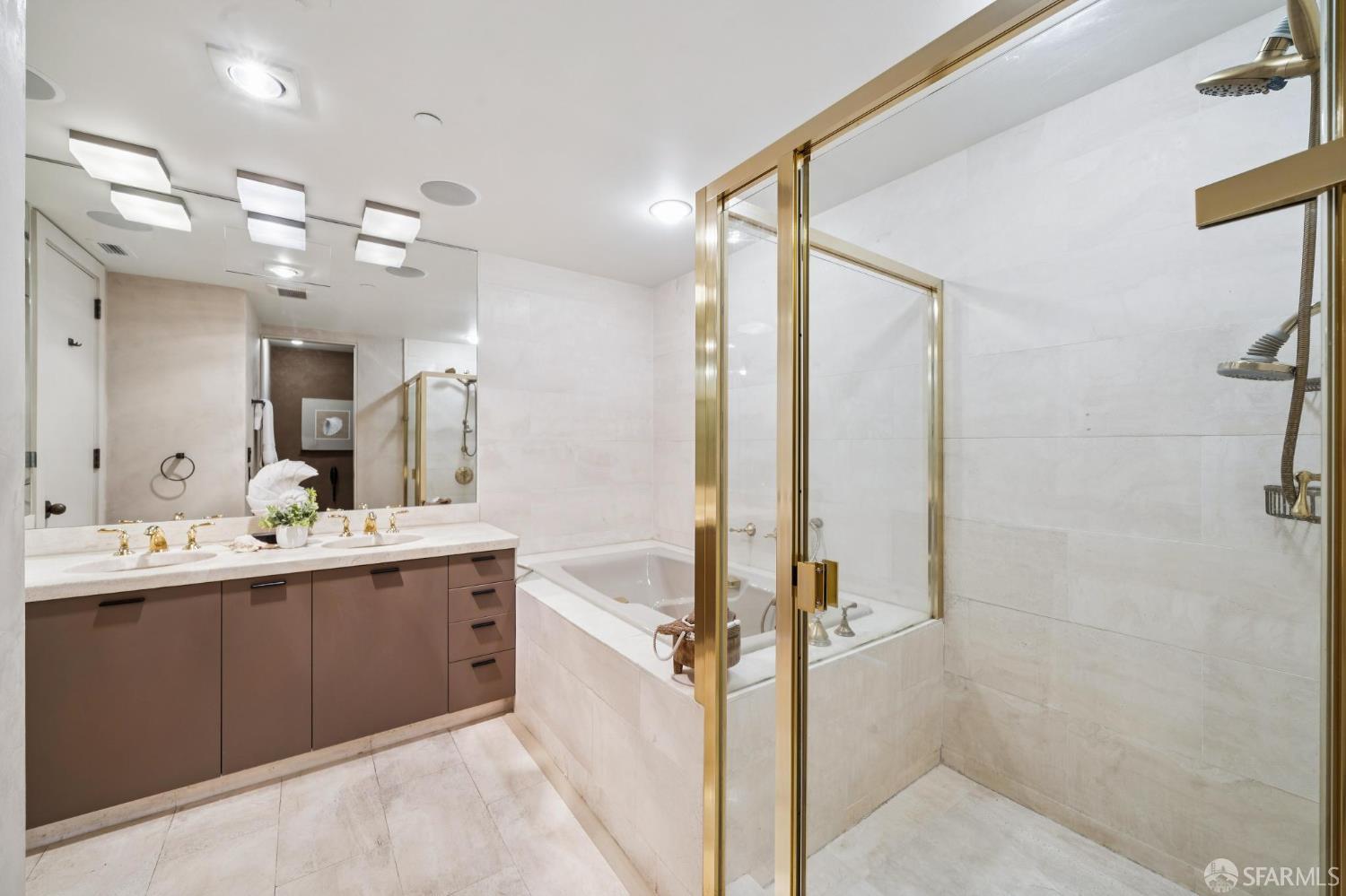 Detail Gallery Image 51 of 79 For 611 Washington St #2306,  San Francisco,  CA 94111 - 1 Beds | 1/1 Baths