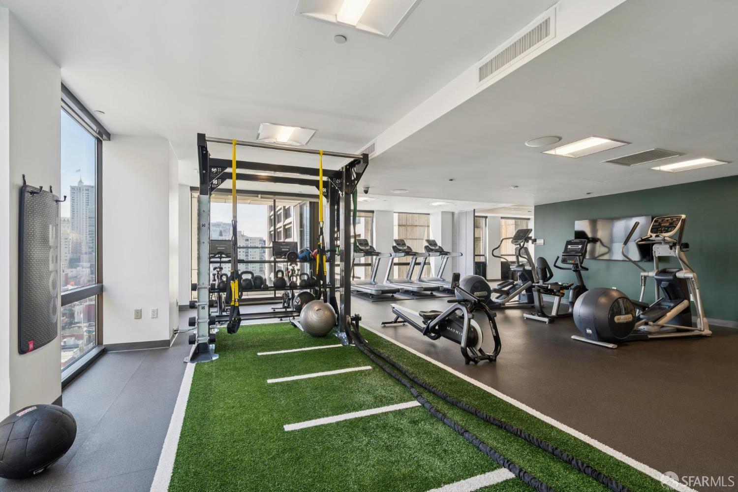 Detail Gallery Image 61 of 79 For 611 Washington St #2306,  San Francisco,  CA 94111 - 1 Beds | 1/1 Baths