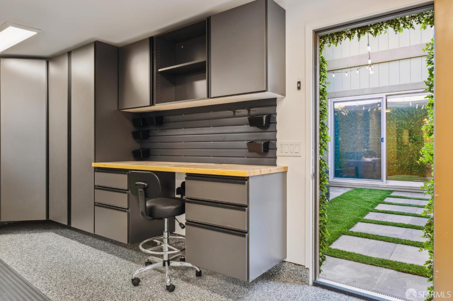 Detail Gallery Image 40 of 51 For 1152 Admiralty Ln, Alameda,  CA 94502 - 3 Beds | 1/1 Baths