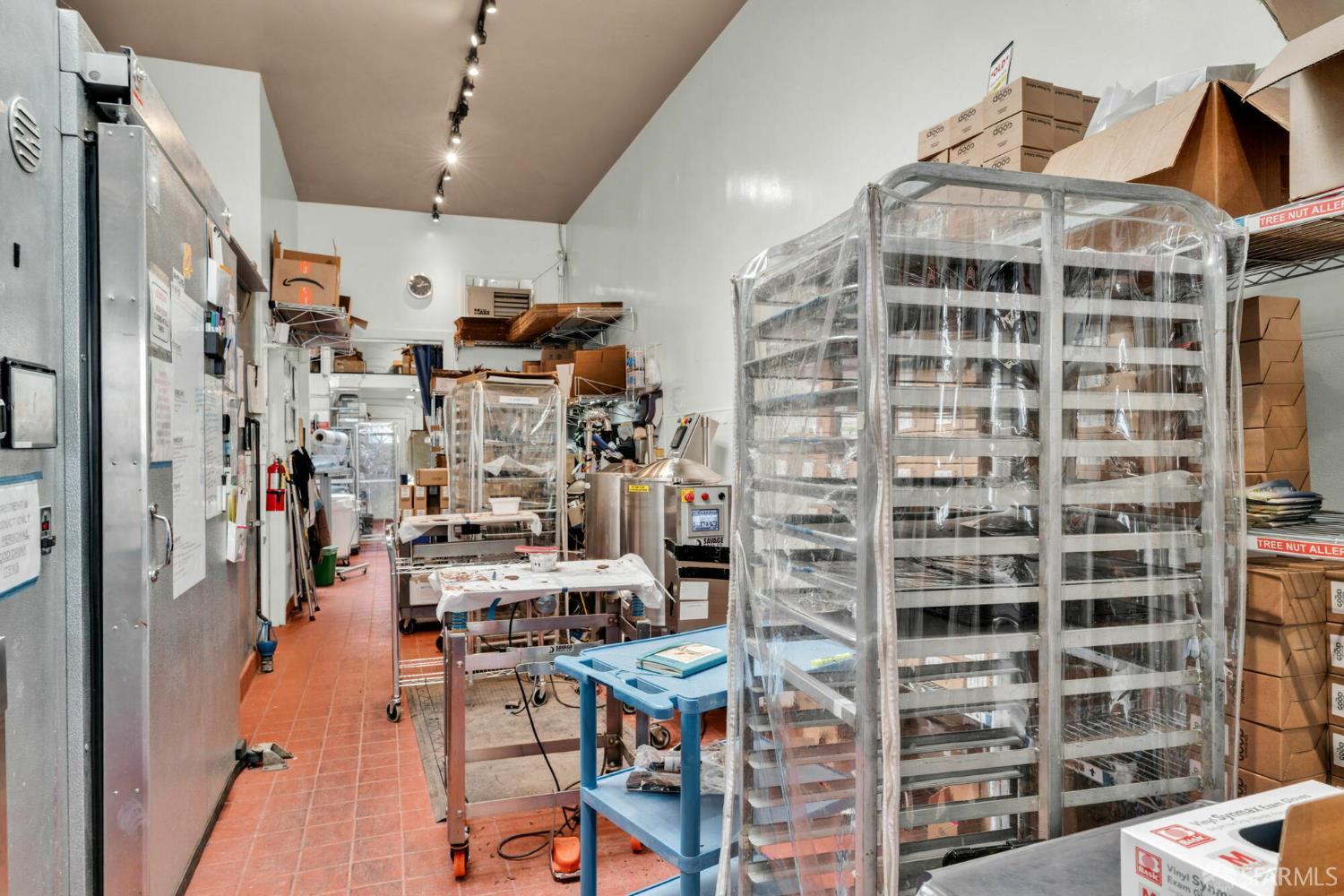 Detail Gallery Image 13 of 16 For 25 Leland Ave, San Francisco,  CA 94112 - – Beds | – Baths