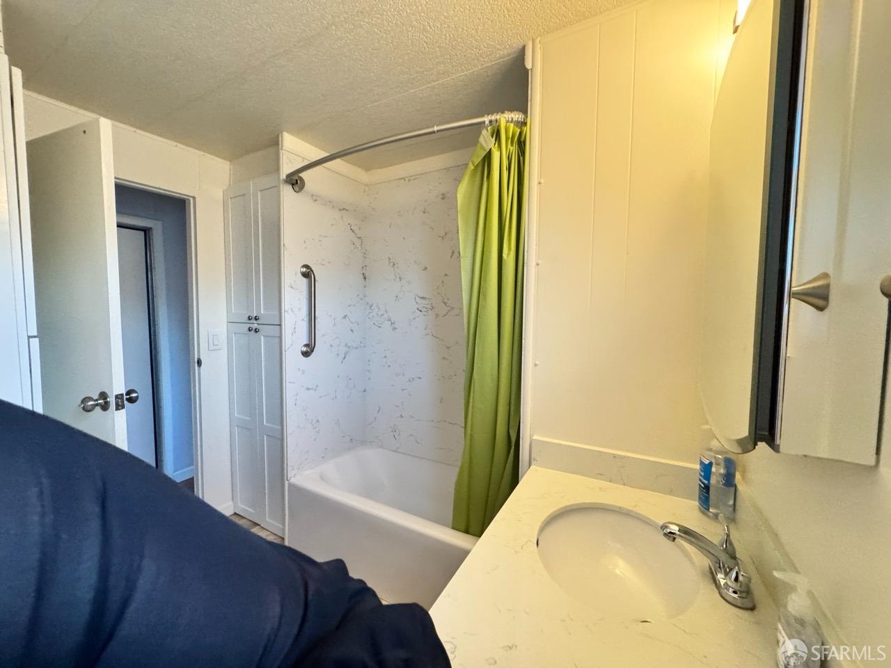 Detail Gallery Image 8 of 16 For 1700 El Camino Real 18-01, South San Francisco,  CA 94080 - 2 Beds | 1 Baths