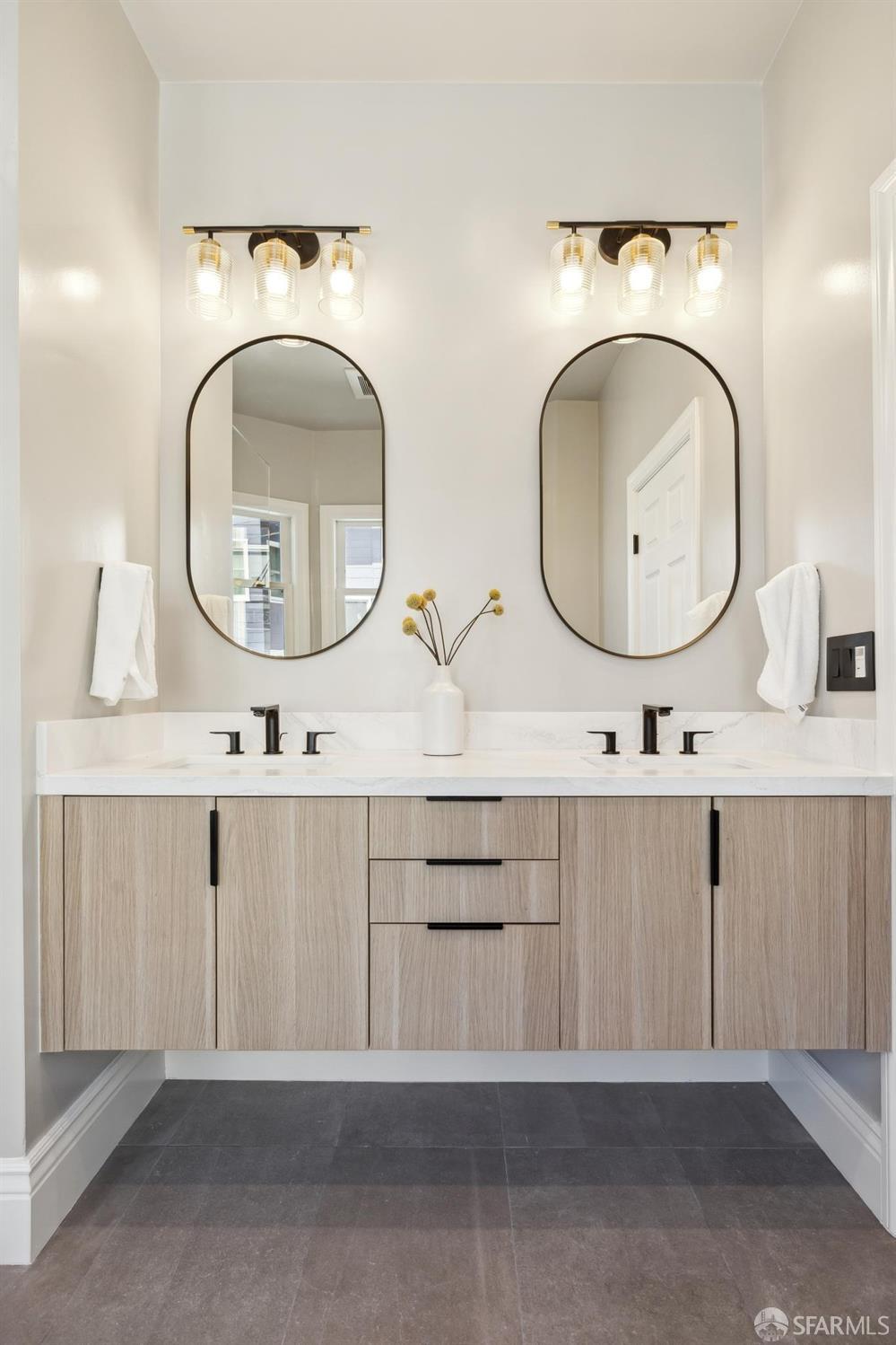 Detail Gallery Image 23 of 46 For 1029 Jackson St, San Francisco,  CA 94133 - – Beds | – Baths