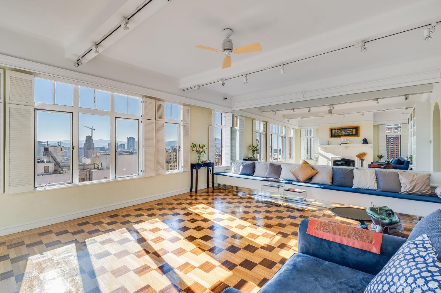 Photo #9: 426097094 Listing: Photo #9