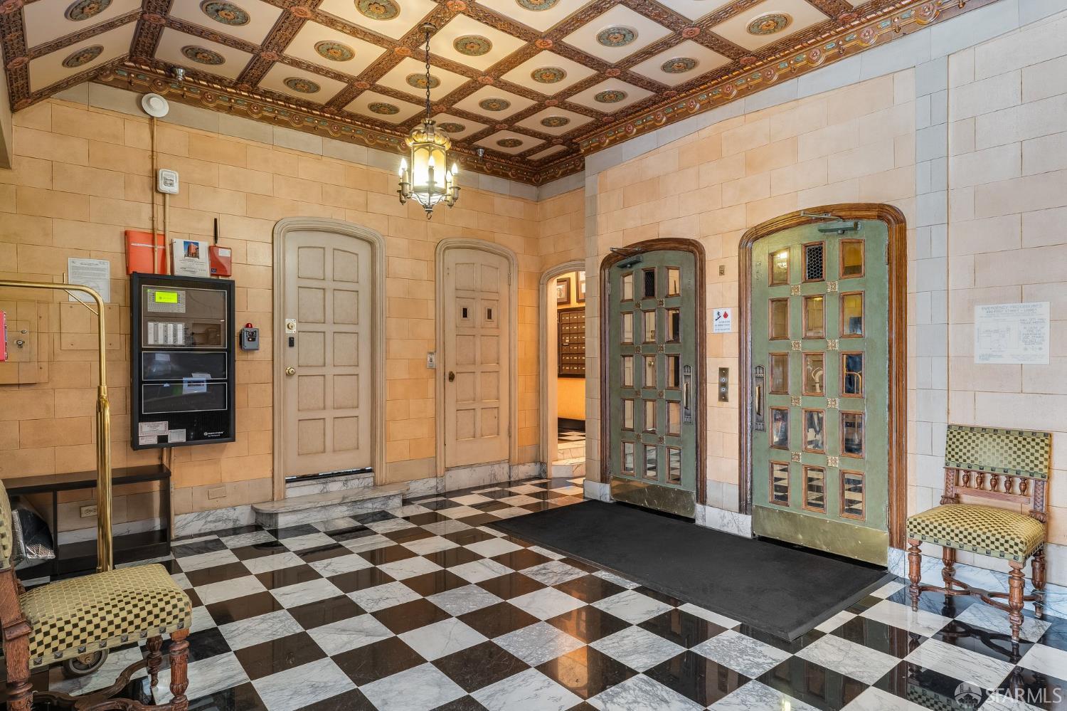 Photo #2: 426097094 Listing: Photo #2