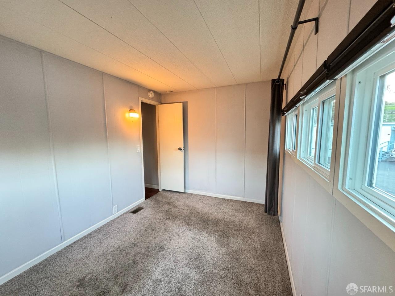 Detail Gallery Image 5 of 16 For 1700 El Camino Real 18-01, South San Francisco,  CA 94080 - 2 Beds | 1 Baths