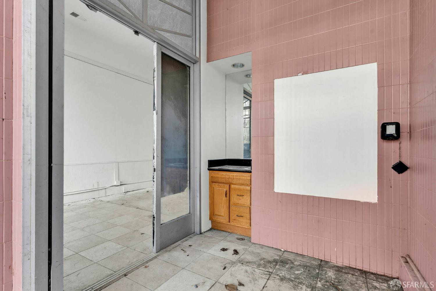 Detail Gallery Image 11 of 16 For 25 Leland Ave, San Francisco,  CA 94112 - – Beds | – Baths