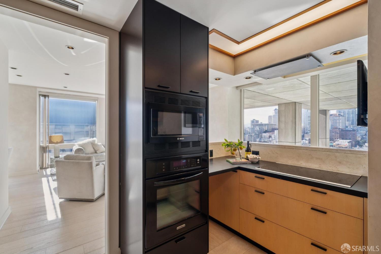 Detail Gallery Image 35 of 79 For 611 Washington St #2306,  San Francisco,  CA 94111 - 1 Beds | 1/1 Baths