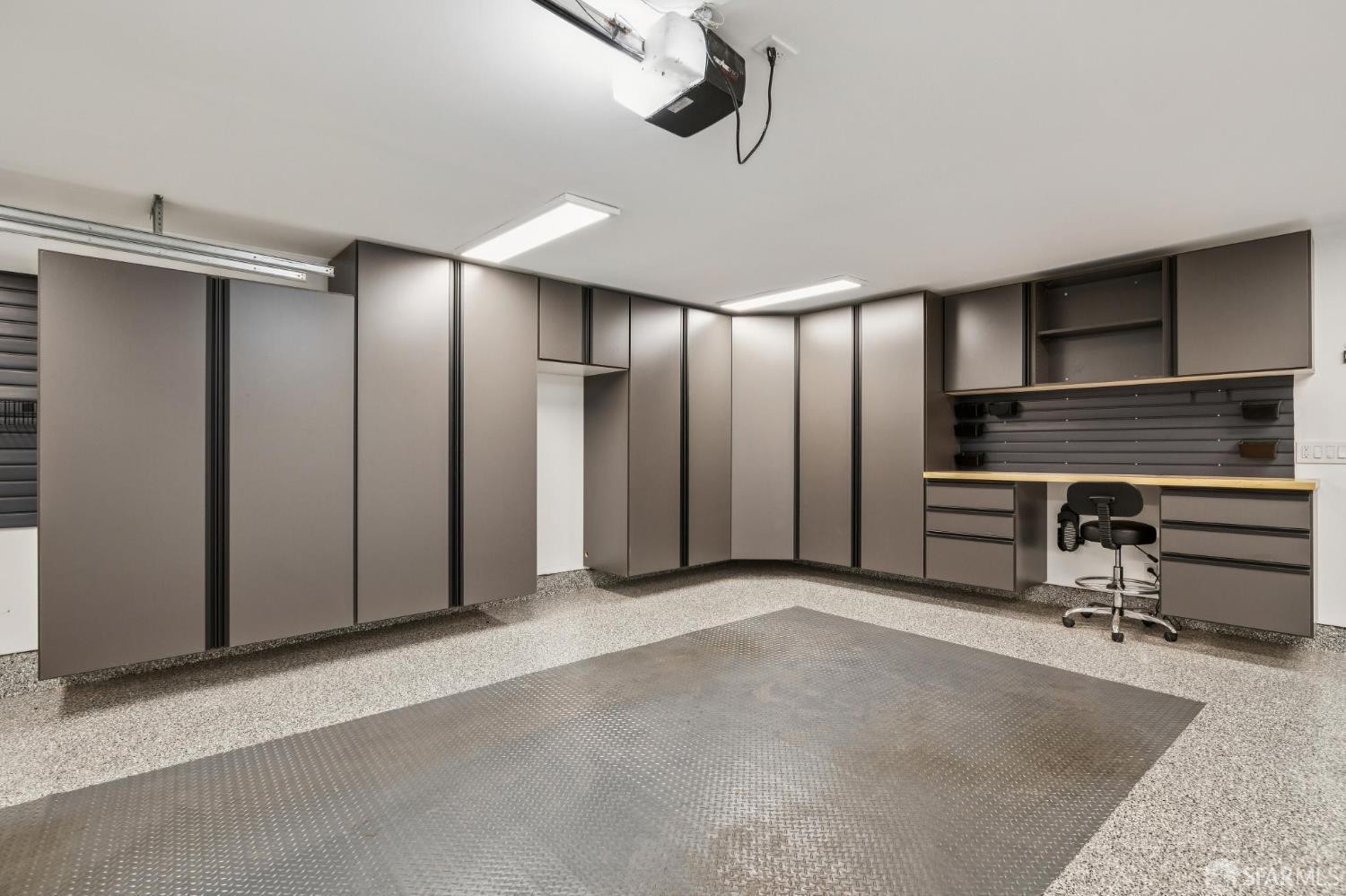 Detail Gallery Image 39 of 51 For 1152 Admiralty Ln, Alameda,  CA 94502 - 3 Beds | 1/1 Baths