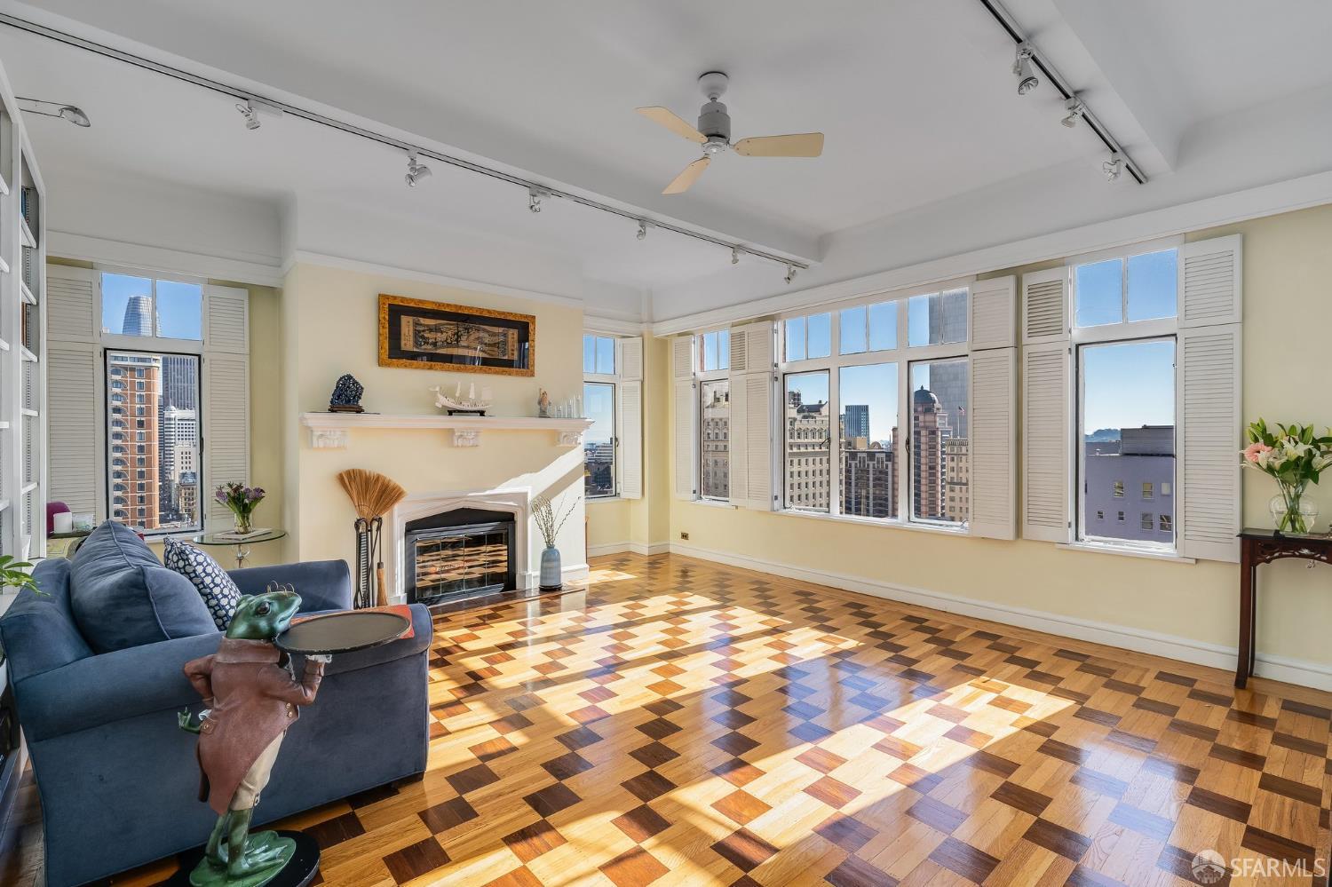 Photo #6: 426097094 Listing: Photo #6