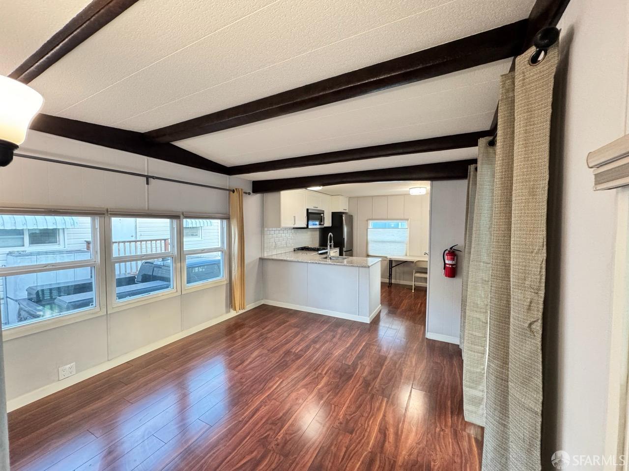 Detail Gallery Image 10 of 16 For 1700 El Camino Real 18-01, South San Francisco,  CA 94080 - 2 Beds | 1 Baths