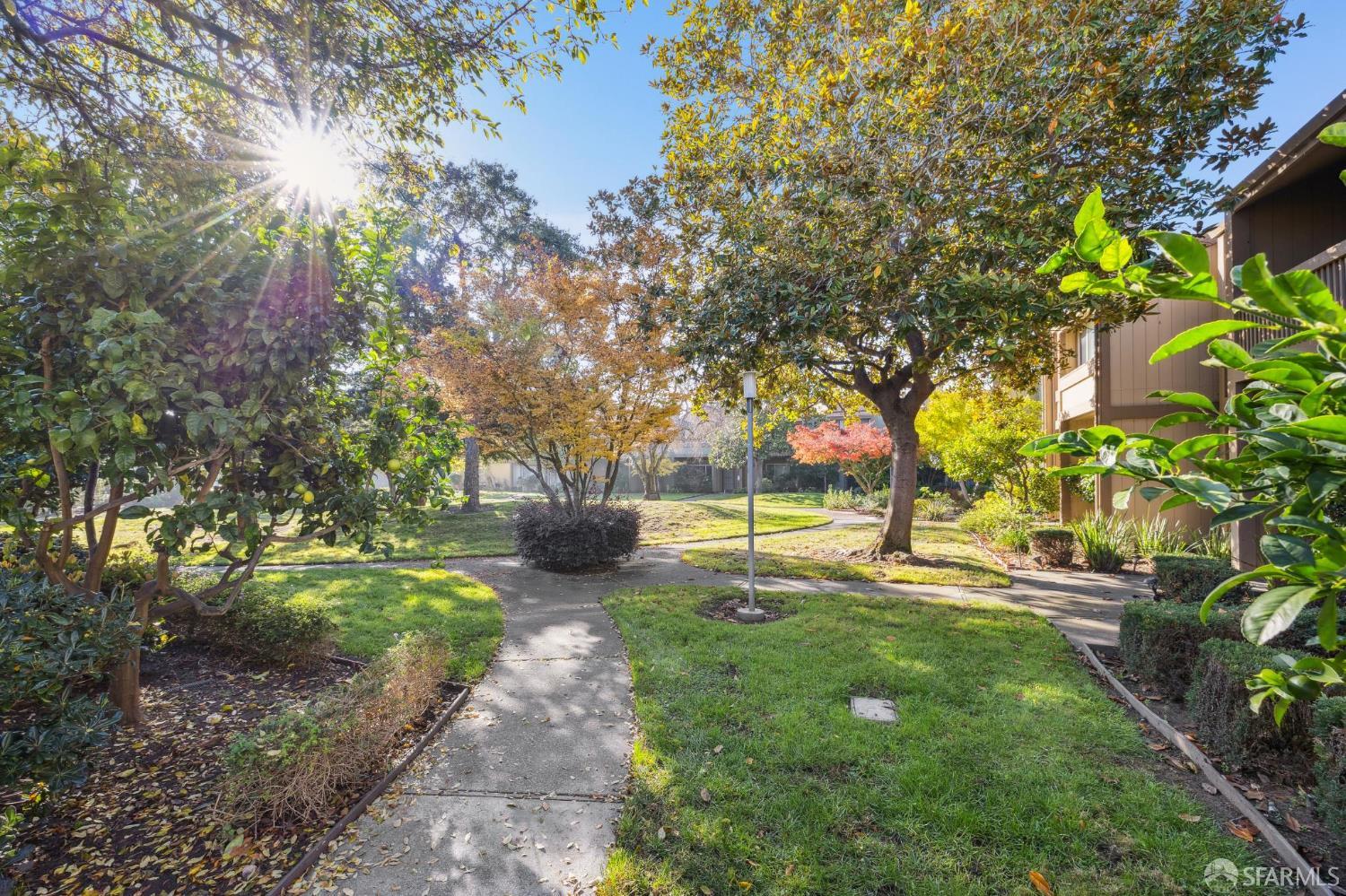 Detail Gallery Image 48 of 51 For 1152 Admiralty Ln, Alameda,  CA 94502 - 3 Beds | 1/1 Baths