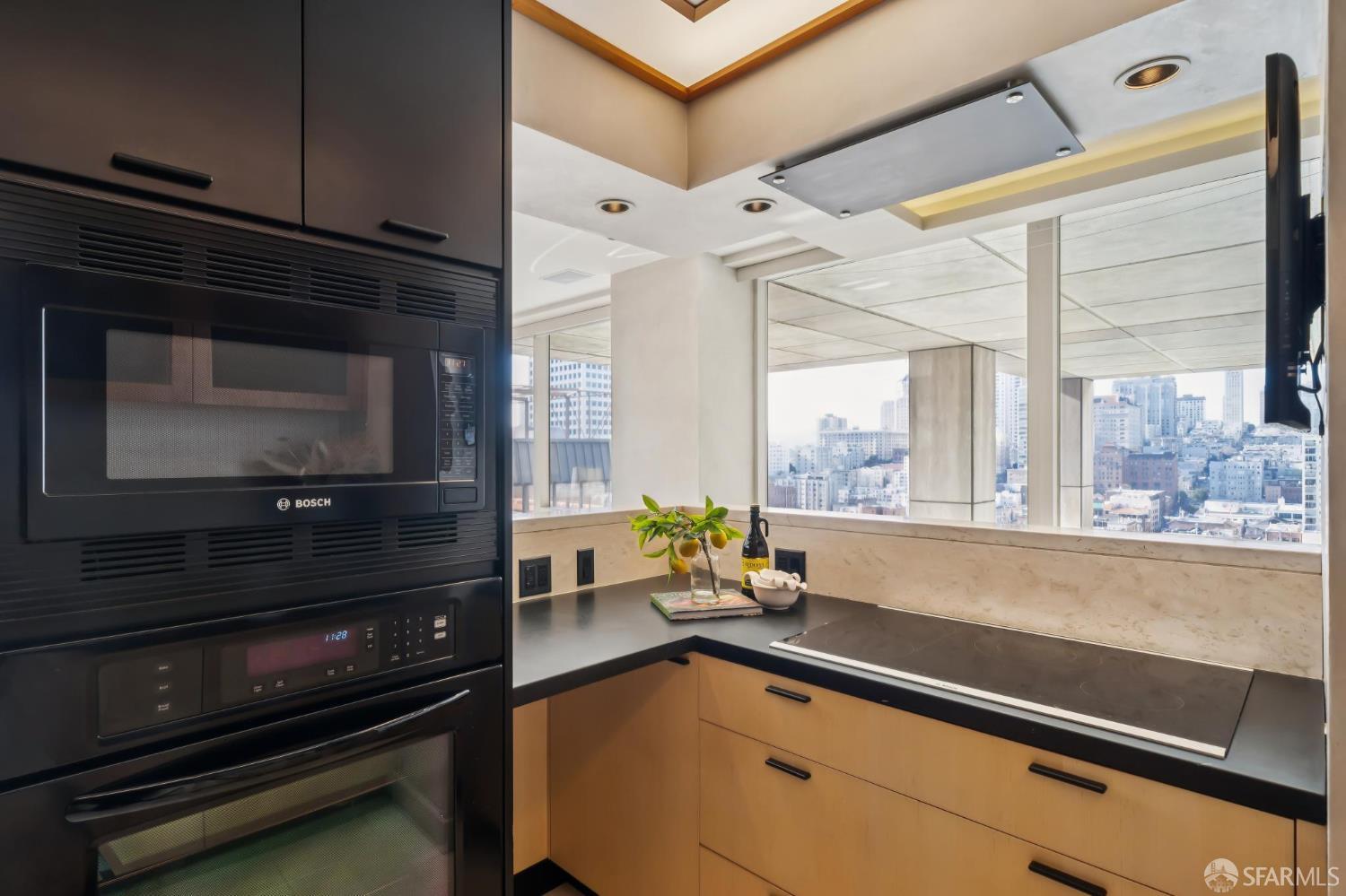 Detail Gallery Image 36 of 79 For 611 Washington St #2306,  San Francisco,  CA 94111 - 1 Beds | 1/1 Baths