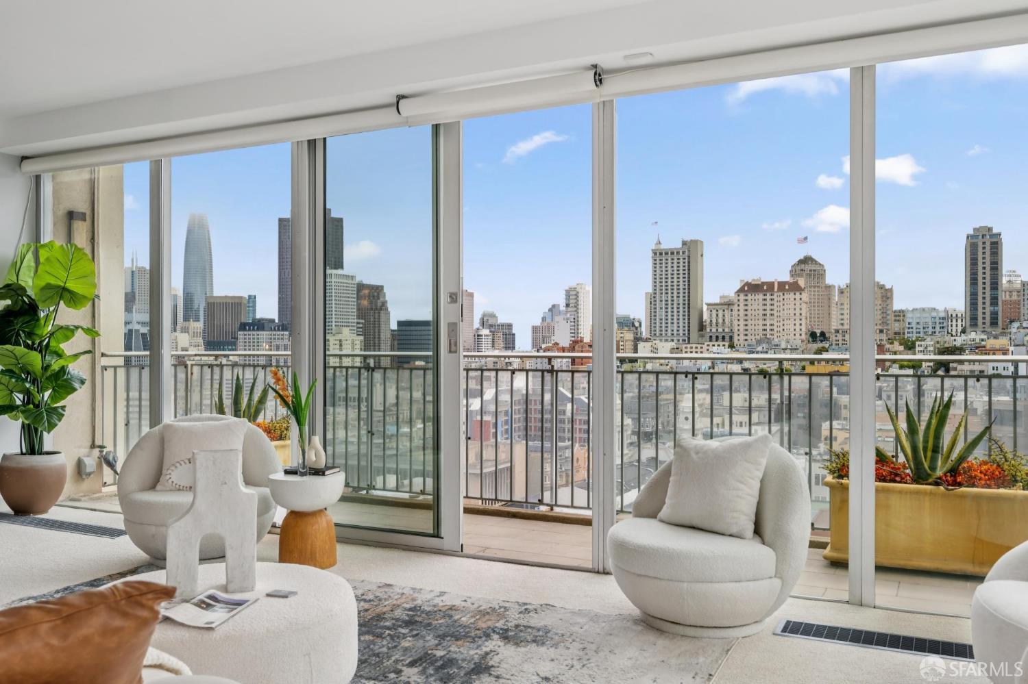 Detail Gallery Image 8 of 37 For 1750 Taylor St #202,  San Francisco,  CA 94133 - 2 Beds | 2 Baths