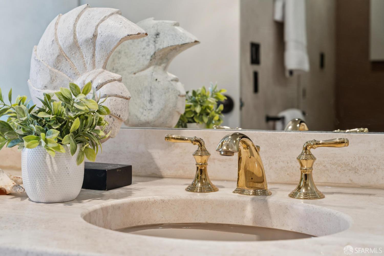 Detail Gallery Image 50 of 79 For 611 Washington St #2306,  San Francisco,  CA 94111 - 1 Beds | 1/1 Baths