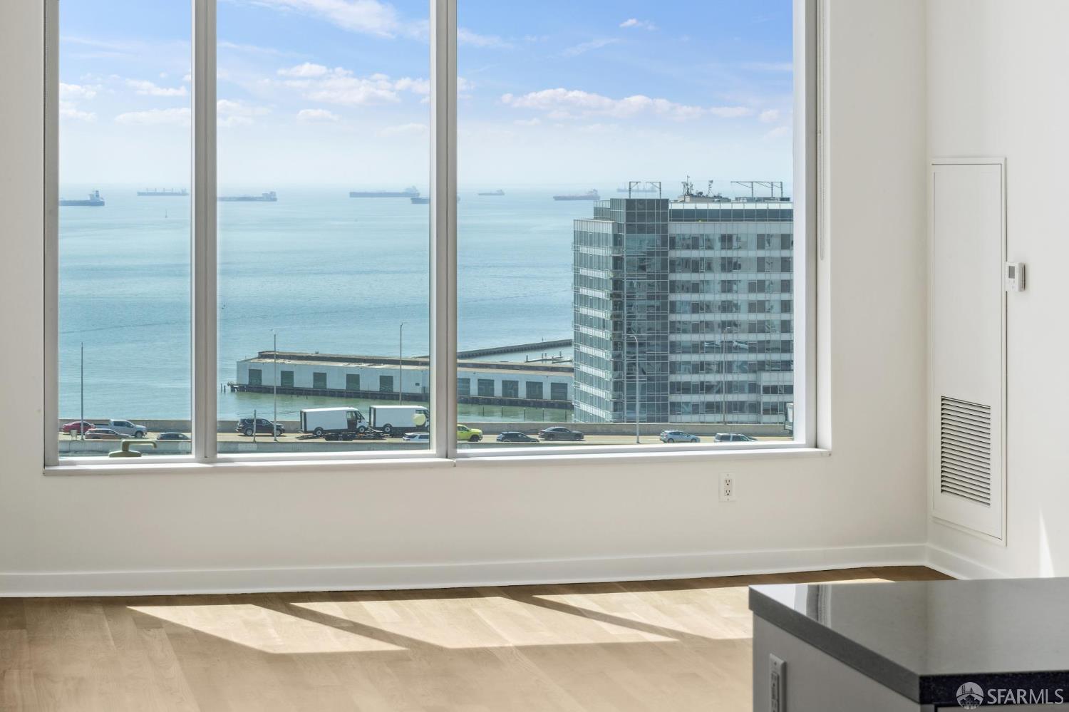 Detail Gallery Image 3 of 48 For 301 Main St 25e,  San Francisco,  CA 94105 - 2 Beds | 2 Baths