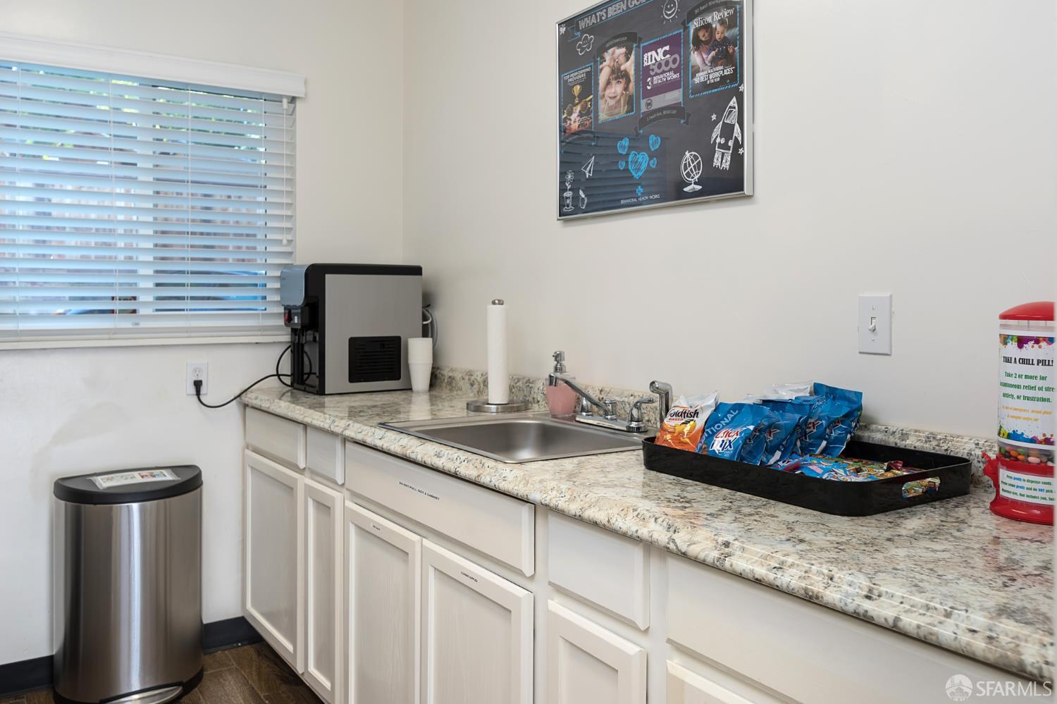 Detail Gallery Image 8 of 20 For 22283 Main St, Hayward,  CA 94541 - – Beds | – Baths