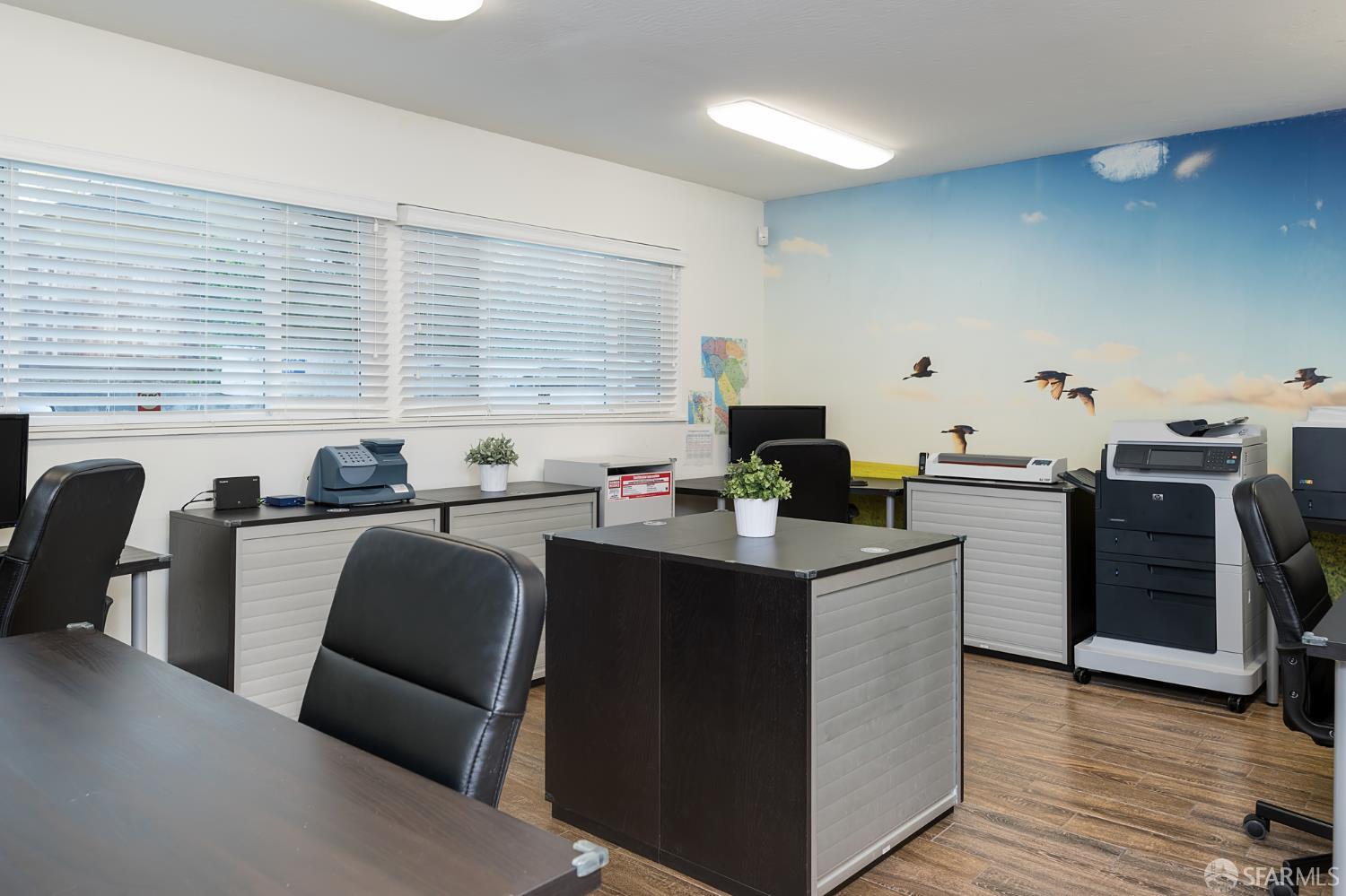 Detail Gallery Image 6 of 20 For 22283 Main St, Hayward,  CA 94541 - – Beds | – Baths