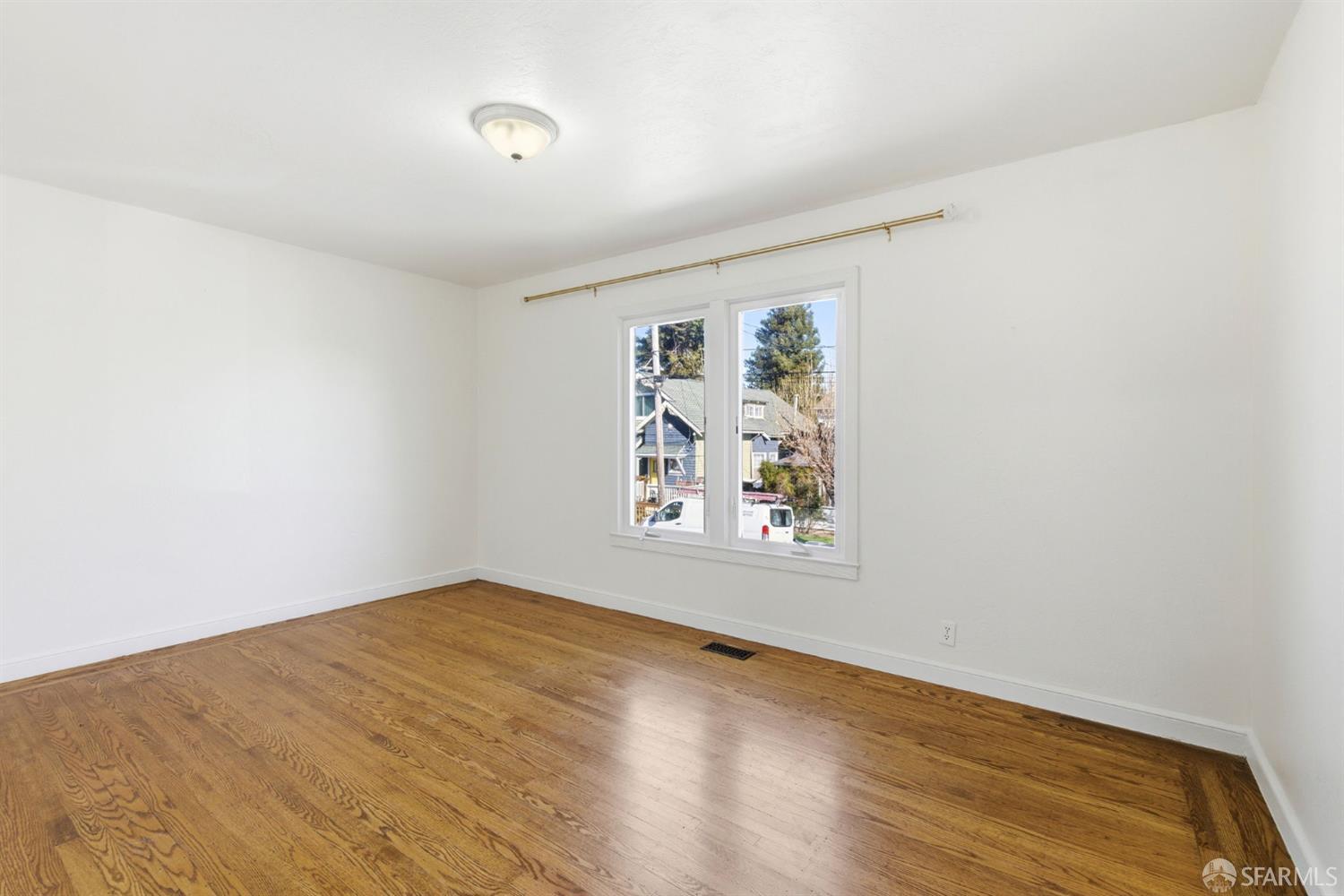 Detail Gallery Image 25 of 42 For 129 Poplar Ave, San Bruno,  CA 94066 - 3 Beds | 2 Baths