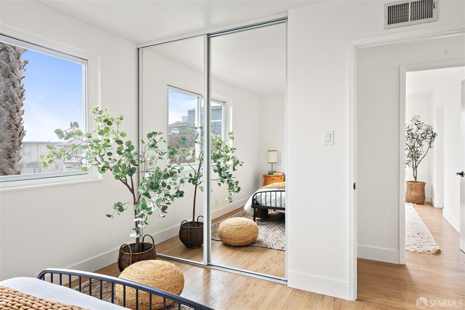 Detail Gallery Image 39 of 56 For 121 Beachview Ave, Pacifica,  CA 94044 - 4 Beds | 2/1 Baths