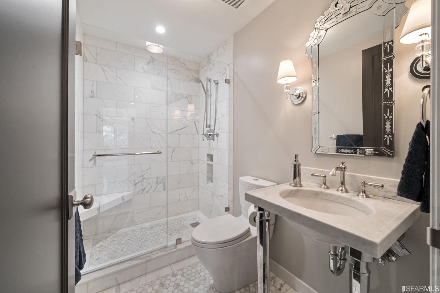 Detail Gallery Image 3 of 30 For 101 Lombard St 416e,  San Francisco,  CA 94111 - 1 Beds | 1 Baths