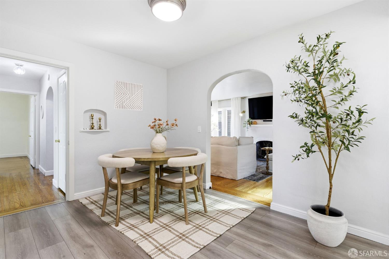 Detail Gallery Image 10 of 42 For 129 Poplar Ave, San Bruno,  CA 94066 - 3 Beds | 2 Baths