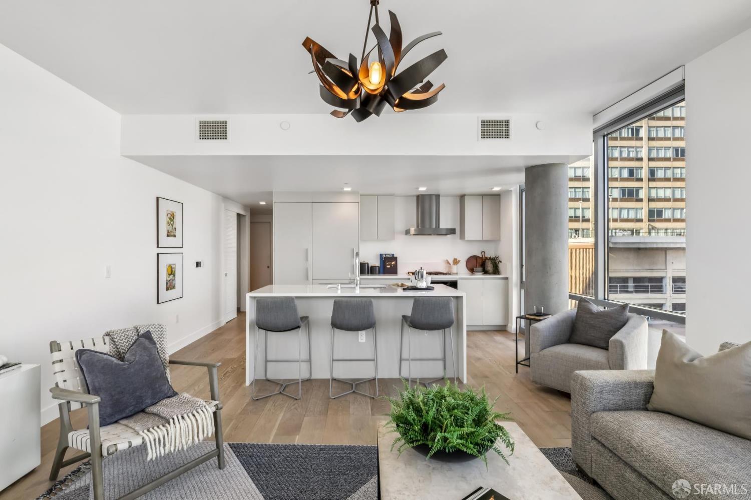 Photo #7: 426097090 Listing: Photo #7