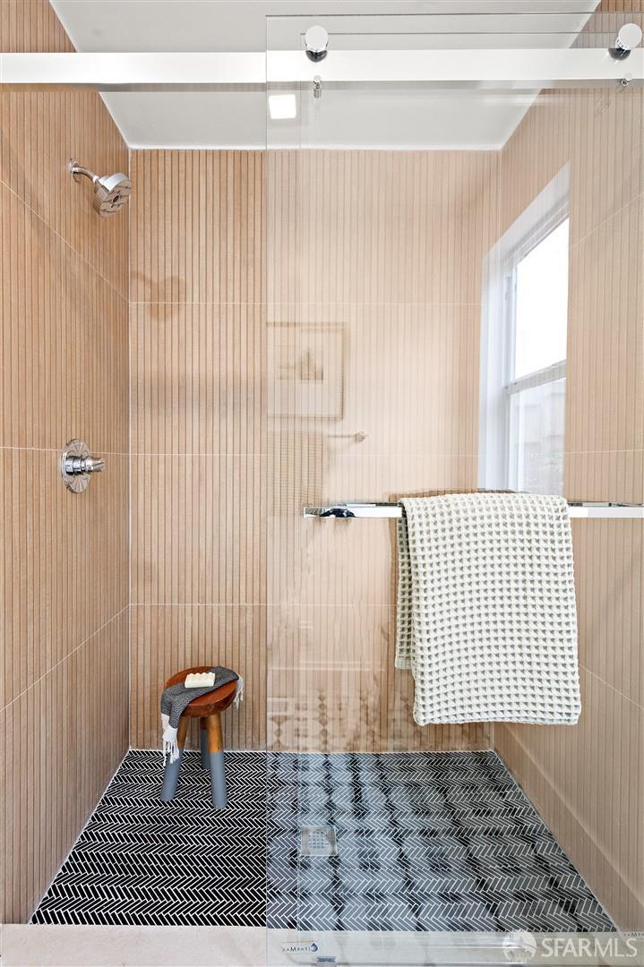 Detail Gallery Image 28 of 56 For 121 Beachview Ave, Pacifica,  CA 94044 - 4 Beds | 2/1 Baths