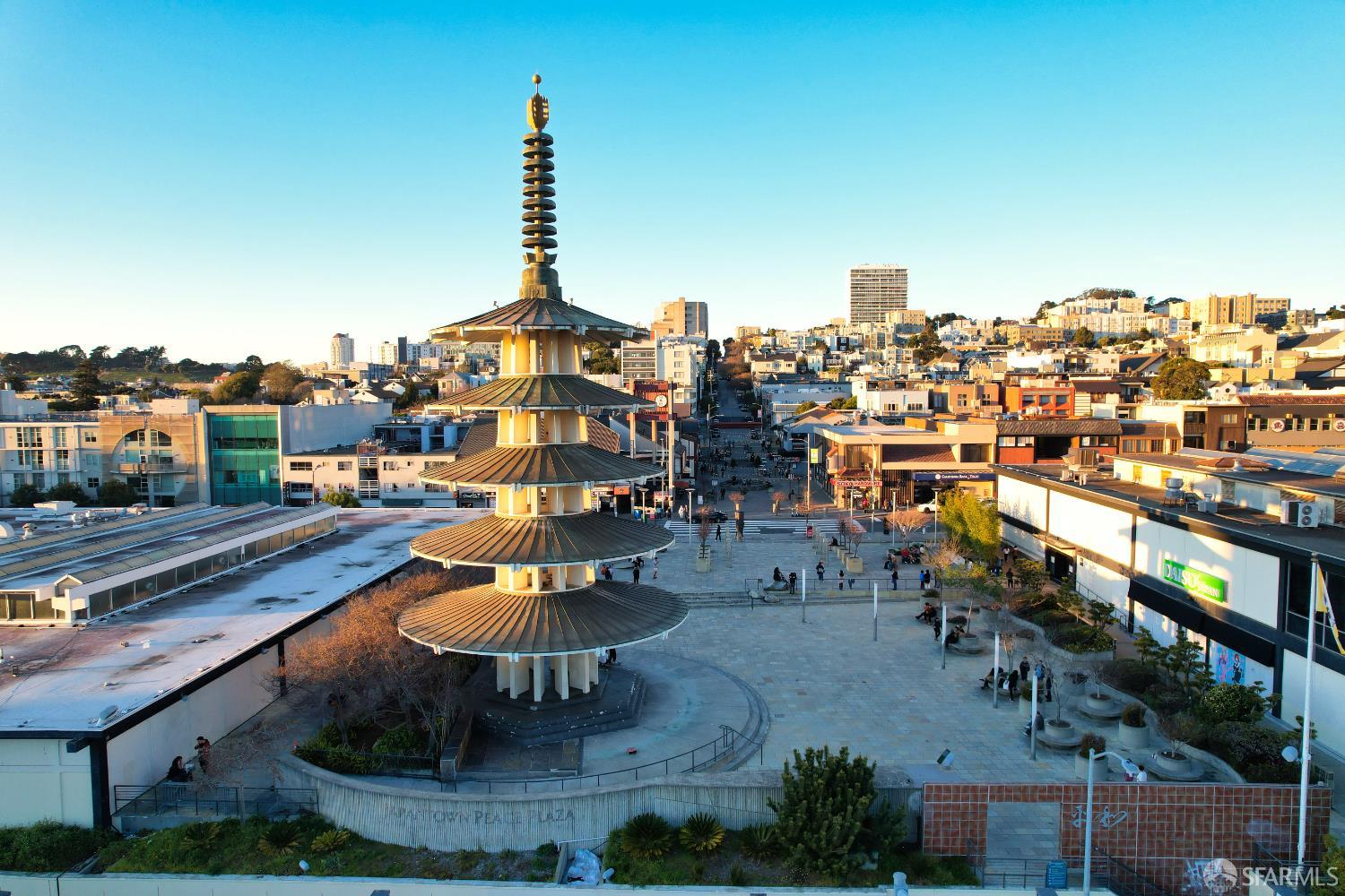 Detail Gallery Image 43 of 52 For 1869 California St #1,  San Francisco,  CA 94109 - 2 Beds | 2 Baths