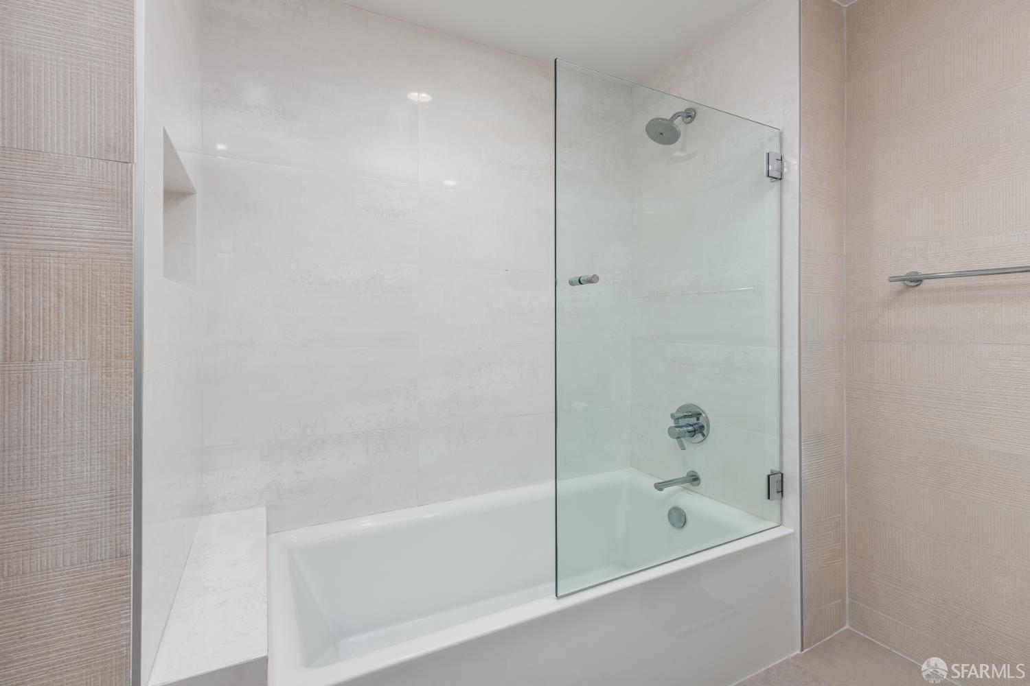 Detail Gallery Image 21 of 29 For 219 Brannan St 4g,  San Francisco,  CA 94107 - 3 Beds | 3 Baths