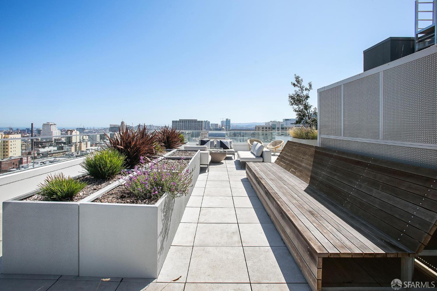 Photo #51: 426097090 Listing: Photo #51