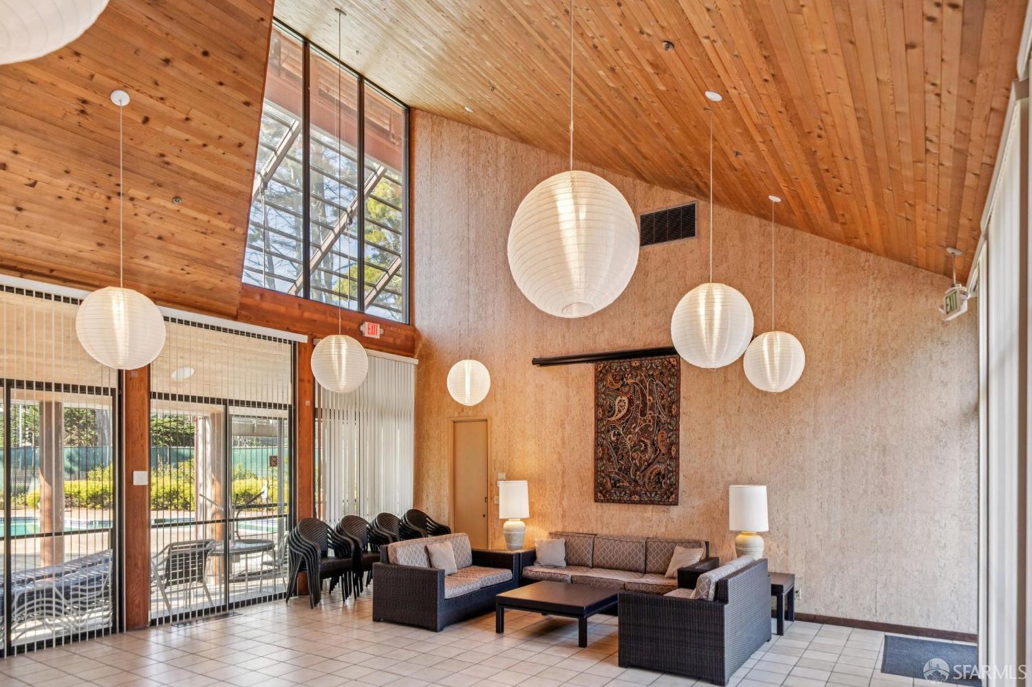 Detail Gallery Image 38 of 70 For 230 N Lake Merced Hls 4a,  San Francisco,  CA 94132 - 2 Beds | 2 Baths