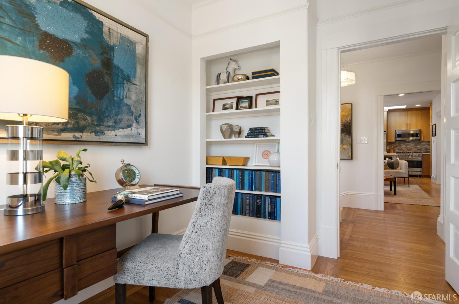 Detail Gallery Image 6 of 36 For 214 Eureka St, San Francisco,  CA 94114 - 2 Beds | 1 Baths