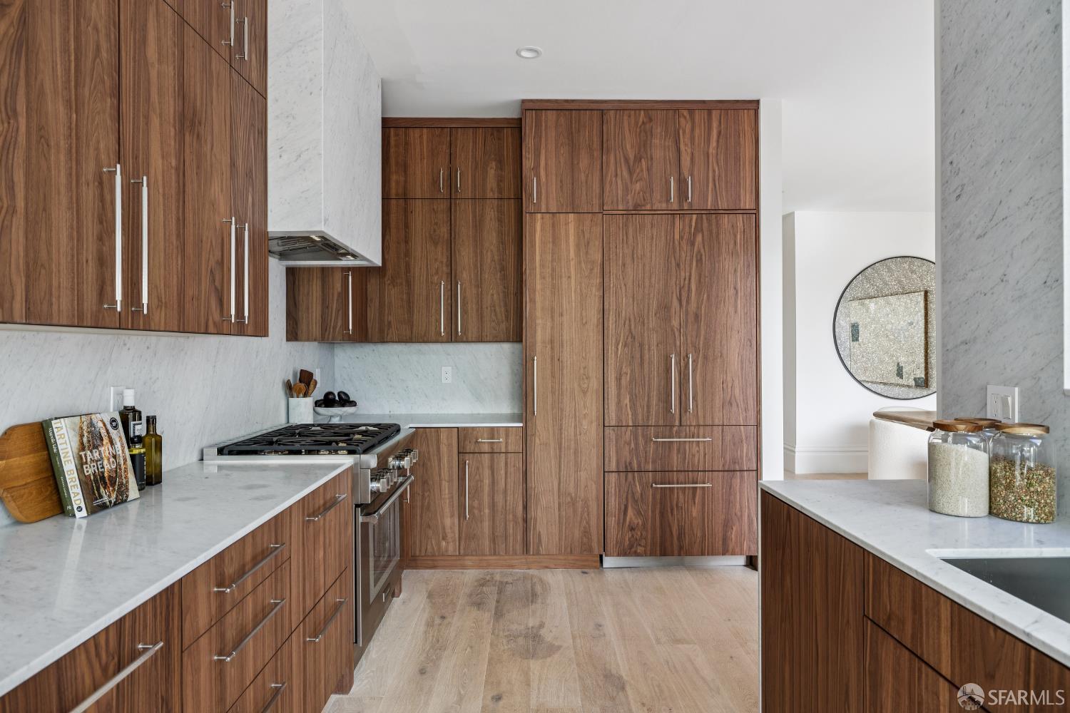 Detail Gallery Image 16 of 69 For 2988 Washington St, San Francisco,  CA 94115 - 2 Beds | 1/1 Baths