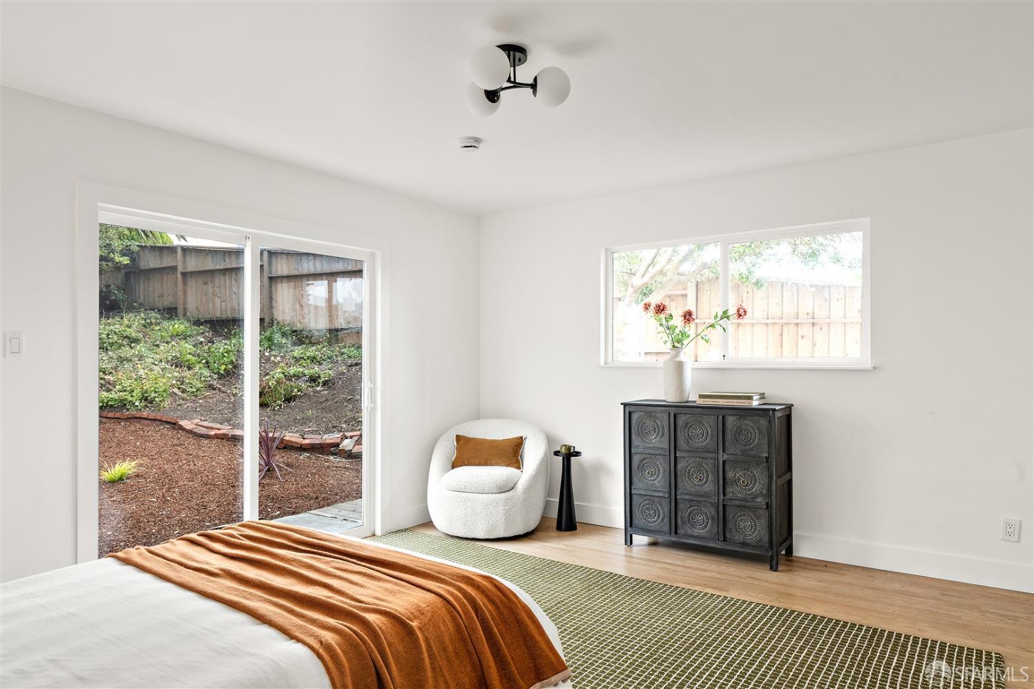 Detail Gallery Image 31 of 56 For 121 Beachview Ave, Pacifica,  CA 94044 - 4 Beds | 2/1 Baths