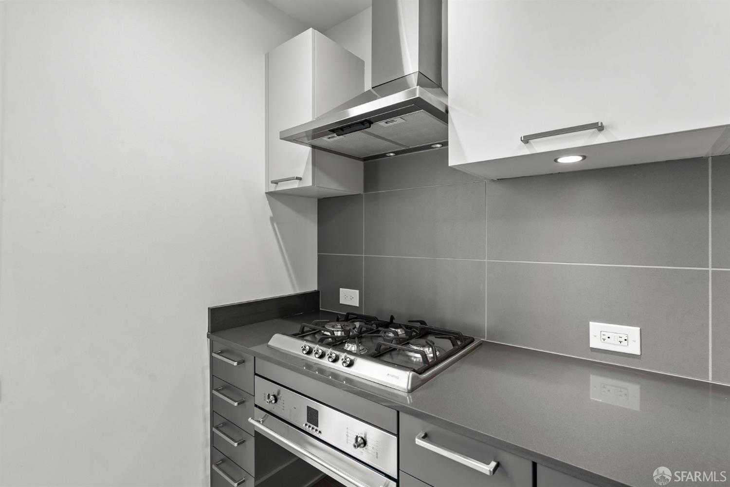 Photo #10: 426097396 Listing: Photo #10