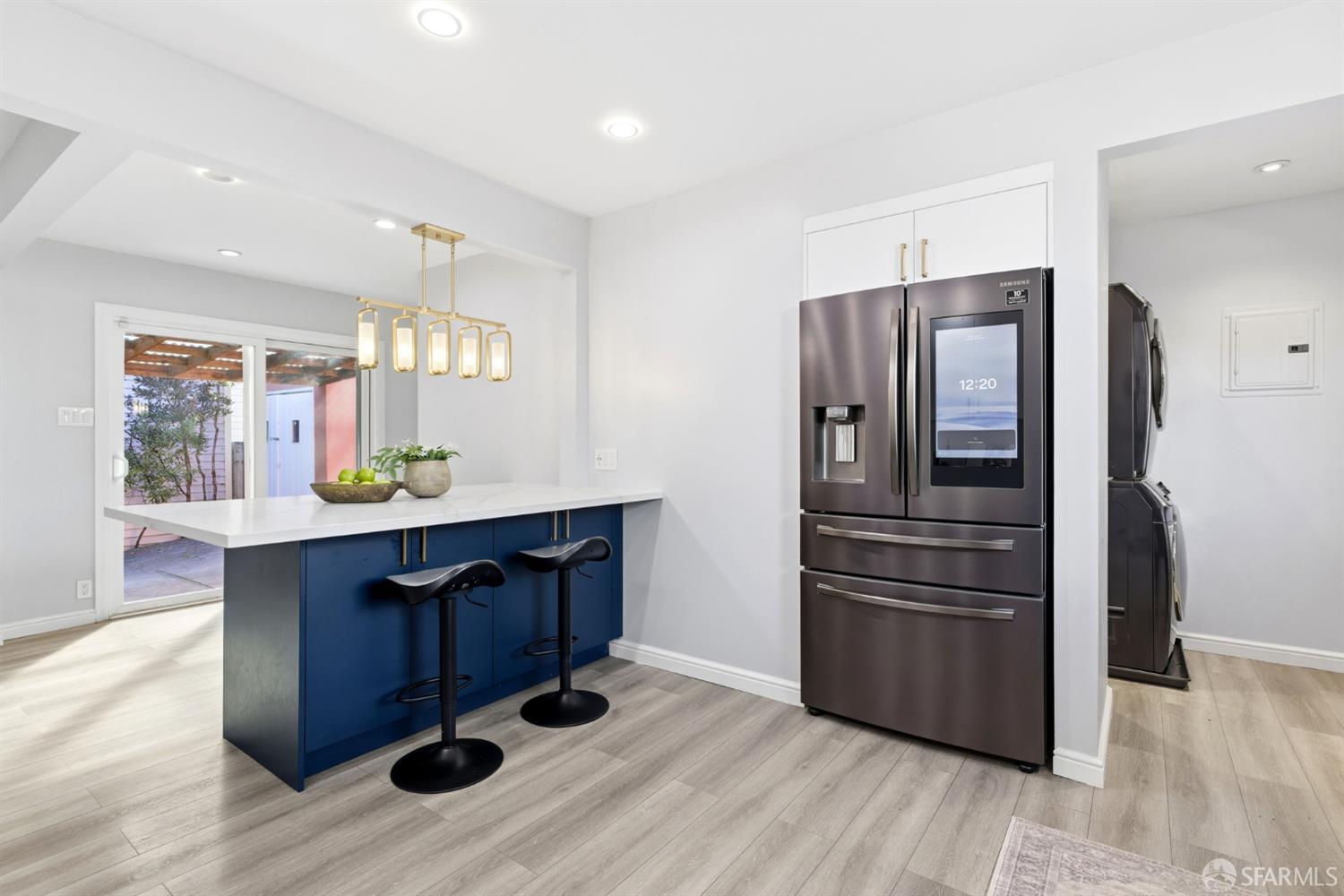 Detail Gallery Image 15 of 42 For 129 Poplar Ave, San Bruno,  CA 94066 - 3 Beds | 2 Baths