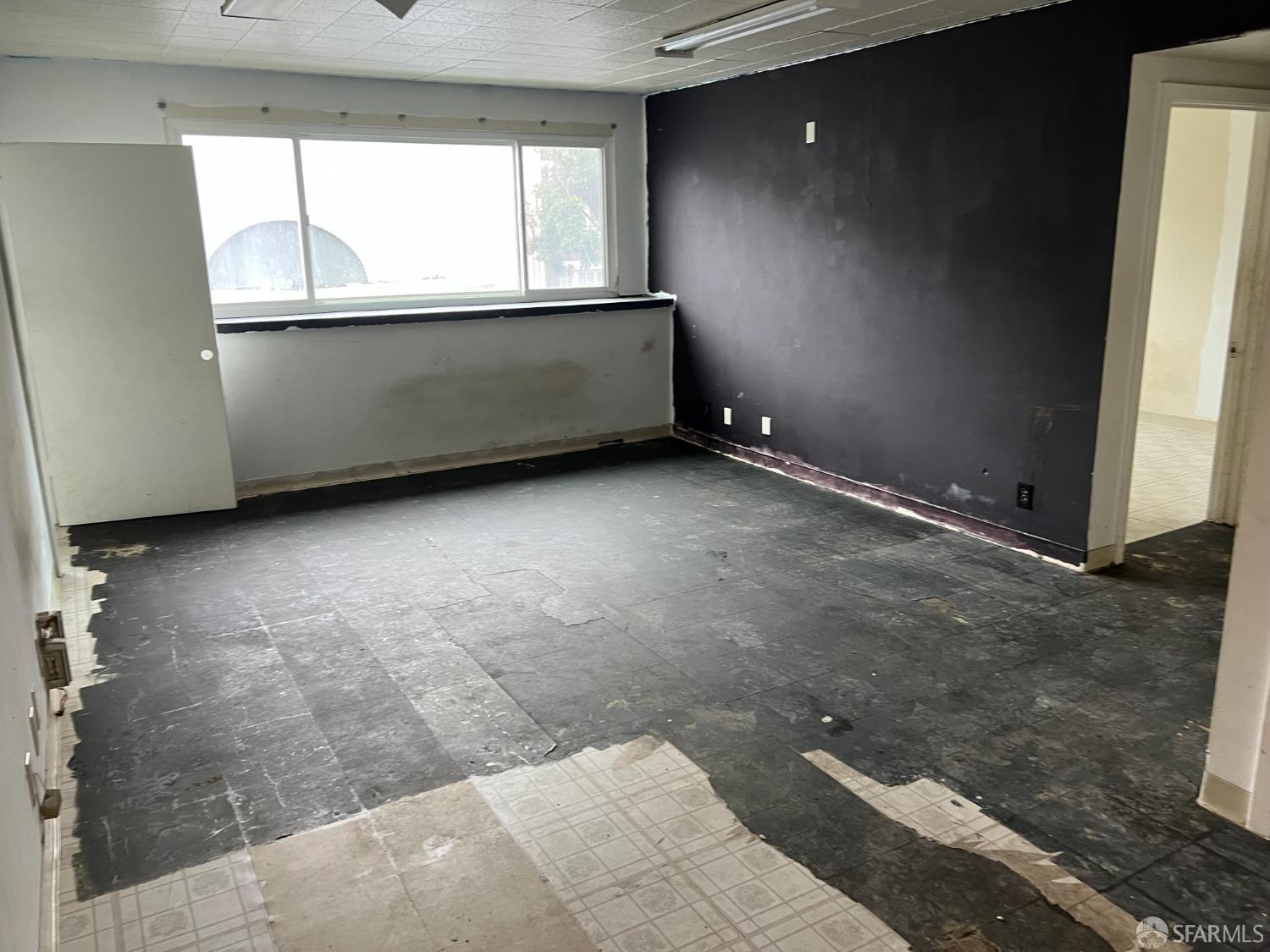 Detail Gallery Image 9 of 12 For 934 Larkin St, San Francisco,  CA 94109 - – Beds | – Baths