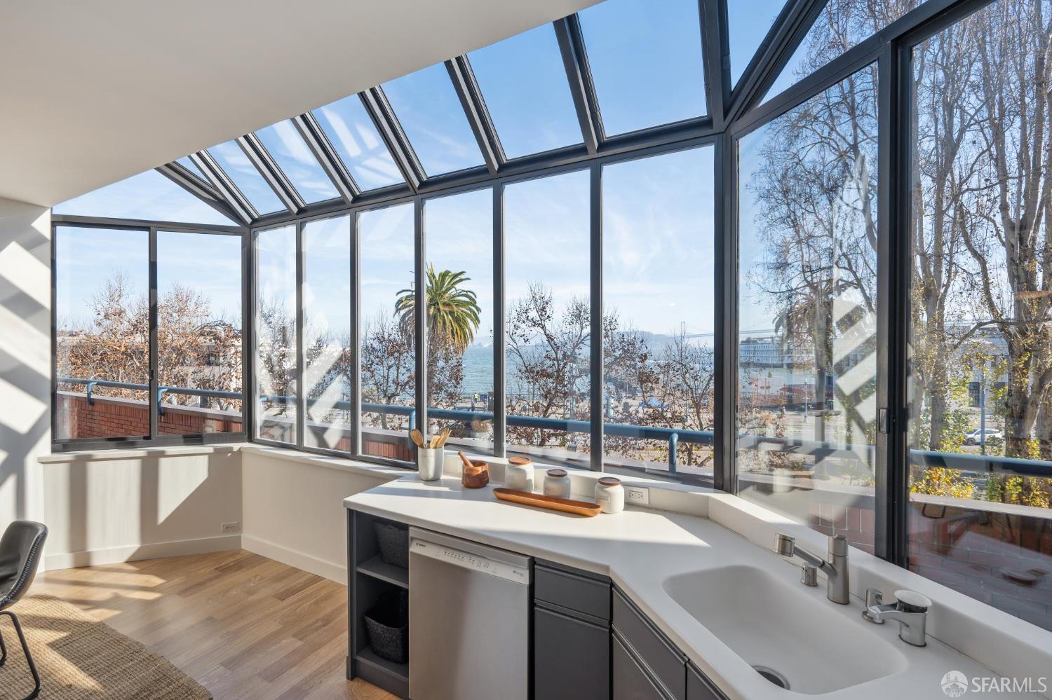 Detail Gallery Image 12 of 55 For 640 Davis St #24,  San Francisco,  CA 94111 - 2 Beds | 2 Baths