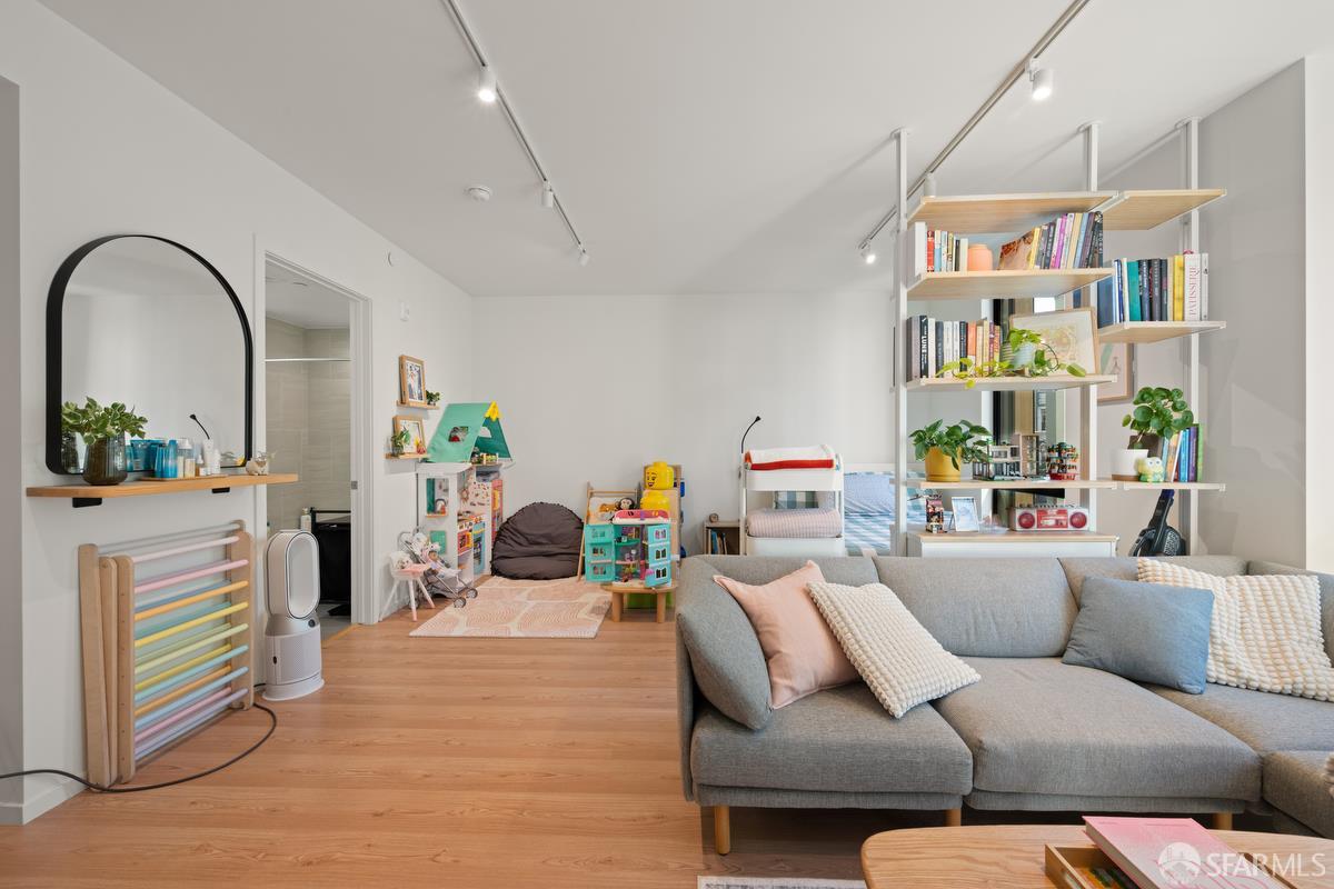 Detail Gallery Image 5 of 16 For 100 Duboce Ave #306,  San Francisco,  CA 94103 - 0 Beds | 1 Baths