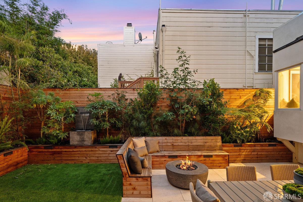 Detail Gallery Image 6 of 69 For 2988 Washington St, San Francisco,  CA 94115 - 2 Beds | 1/1 Baths