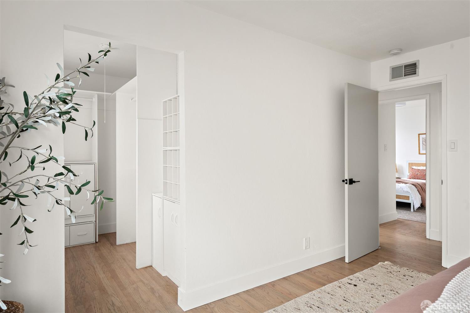 Detail Gallery Image 41 of 56 For 121 Beachview Ave, Pacifica,  CA 94044 - 4 Beds | 2/1 Baths