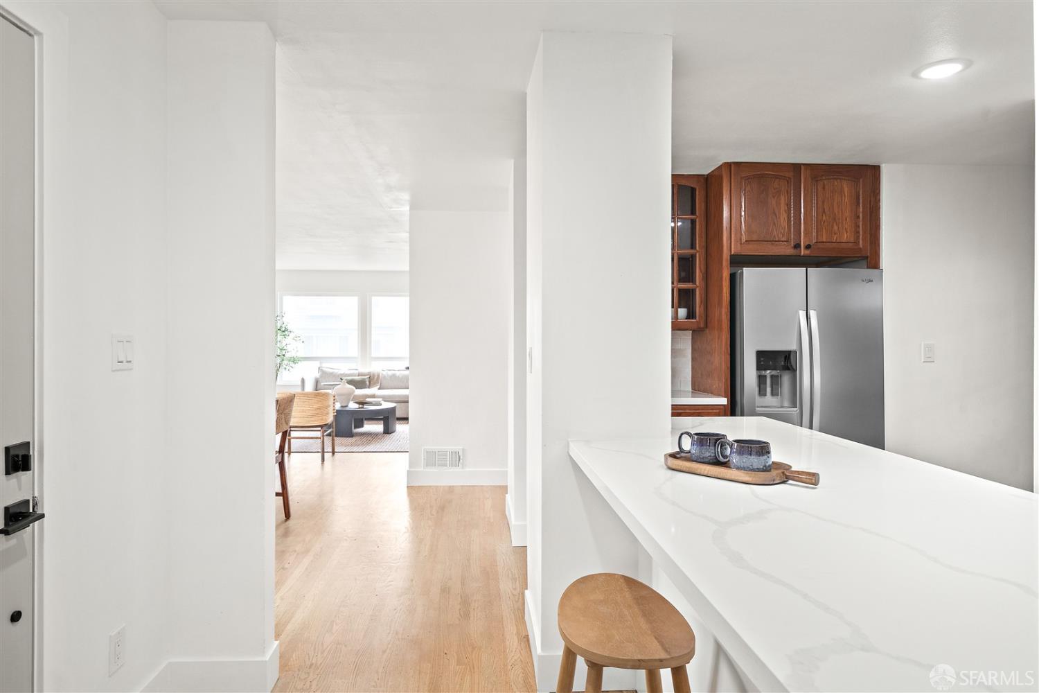 Detail Gallery Image 23 of 56 For 121 Beachview Ave, Pacifica,  CA 94044 - 4 Beds | 2/1 Baths