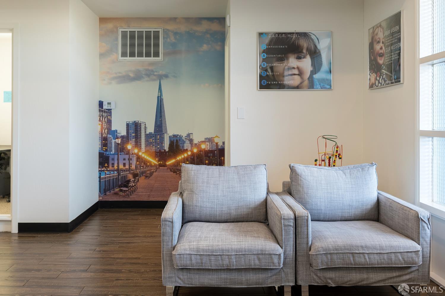 Detail Gallery Image 13 of 20 For 22283 Main St, Hayward,  CA 94541 - – Beds | – Baths